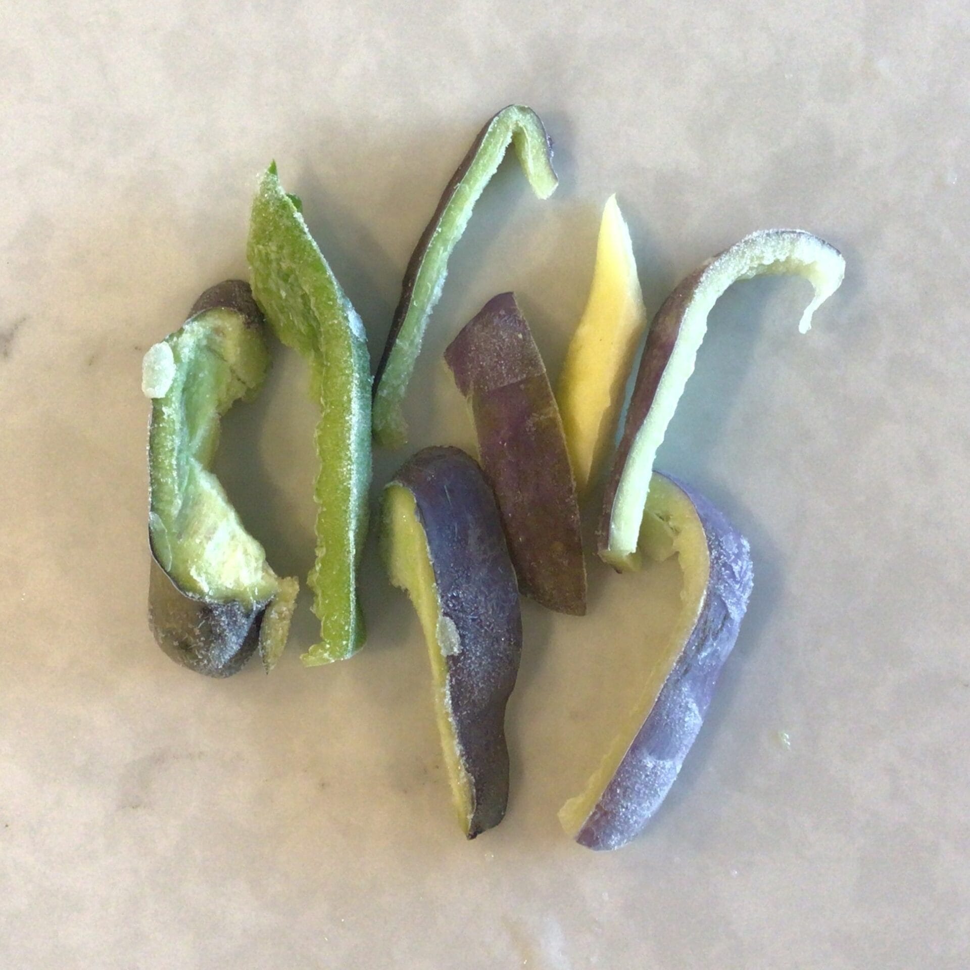 lilac and white bell peppers frozen sliced